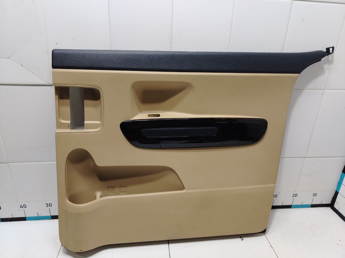 Обшивка двери задней правой Kia Carnival (YP) III (2014– н.в.)