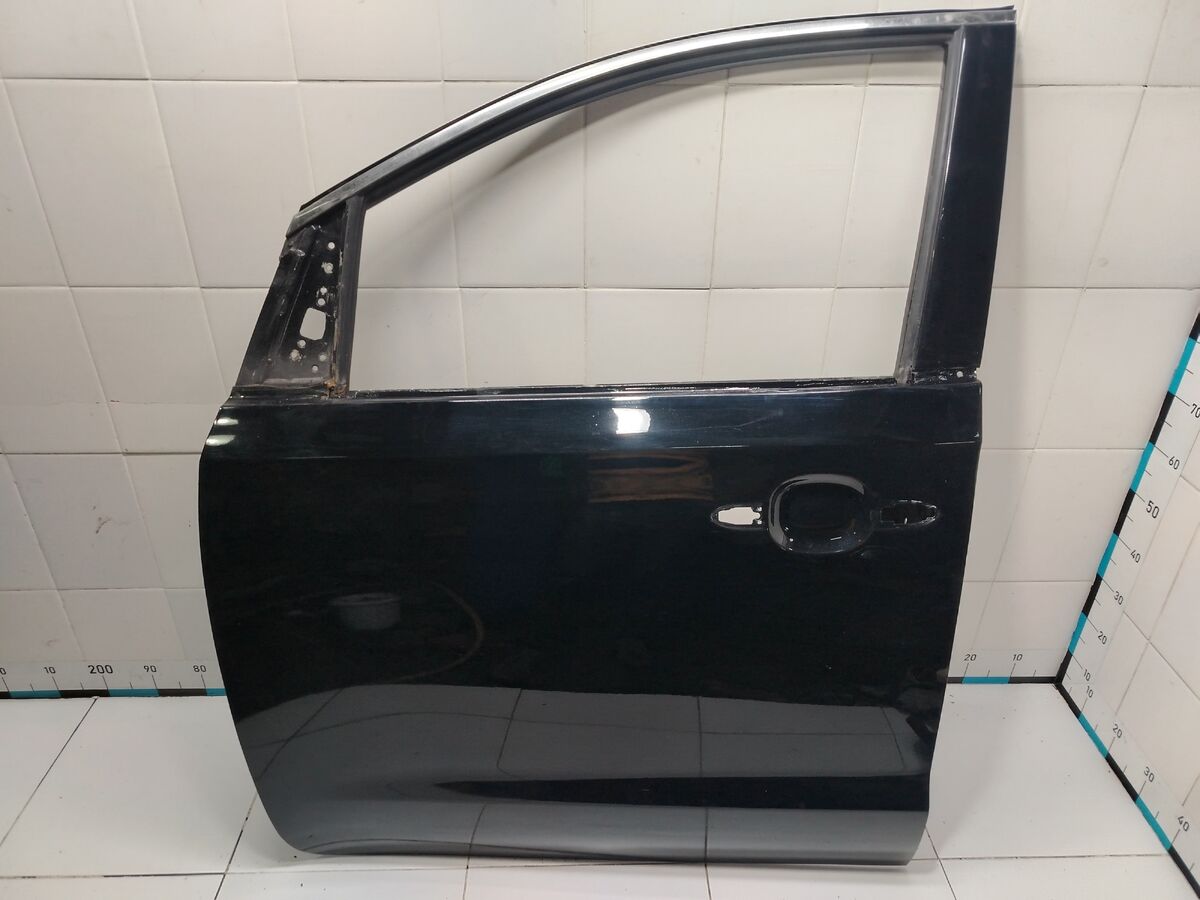 Дверь передняя левая Kia Carnival (YP) III (2014– н.в.)