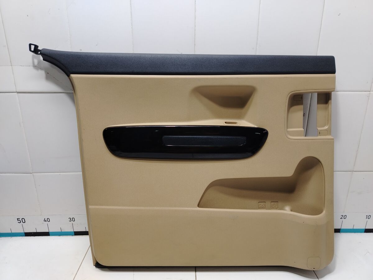 Обшивка двери задней левой Kia Carnival (YP) III (2014– н.в.)