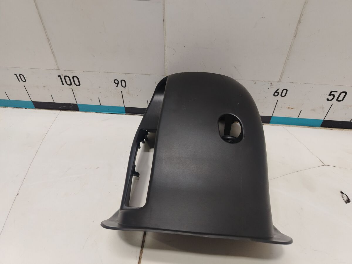 Кожух рулевой колонки нижний Kia Carnival (YP) III (2014– н.в.)