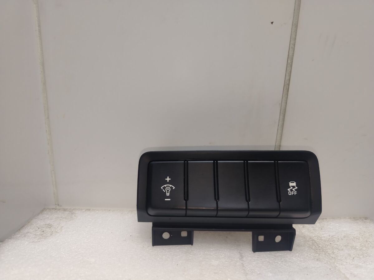 Блок кнопок Kia Carnival (YP) III (2014– н.в.)