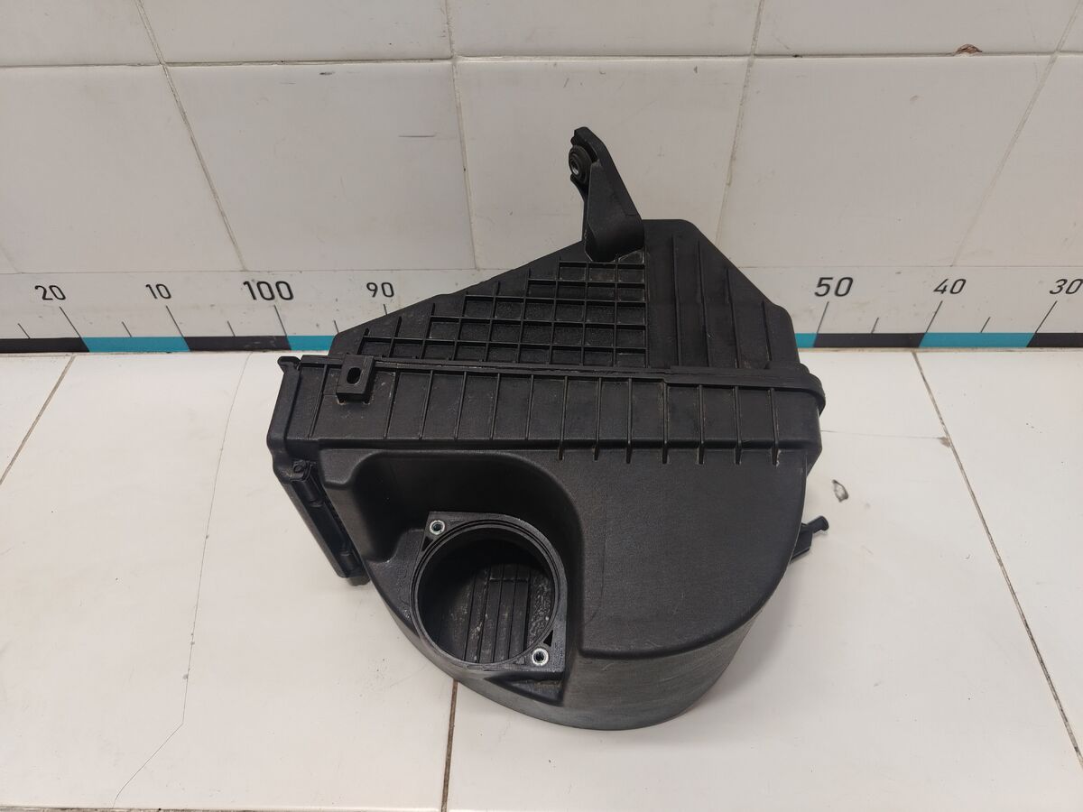 Корпус воздушного фильтра Kia Carnival (YP) III (2014– н.в.)