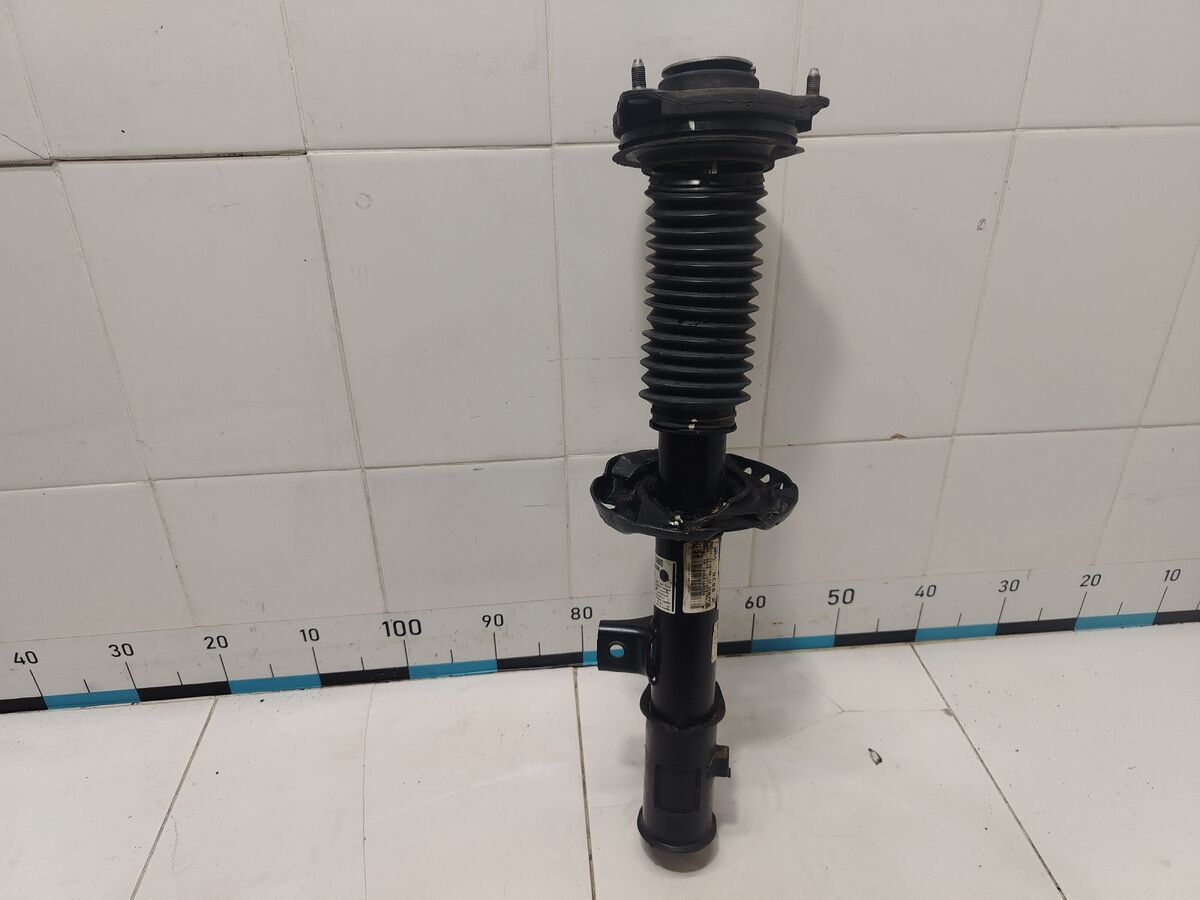 Амортизатор передний правый Kia Carnival (YP) III (2014– н.в.)