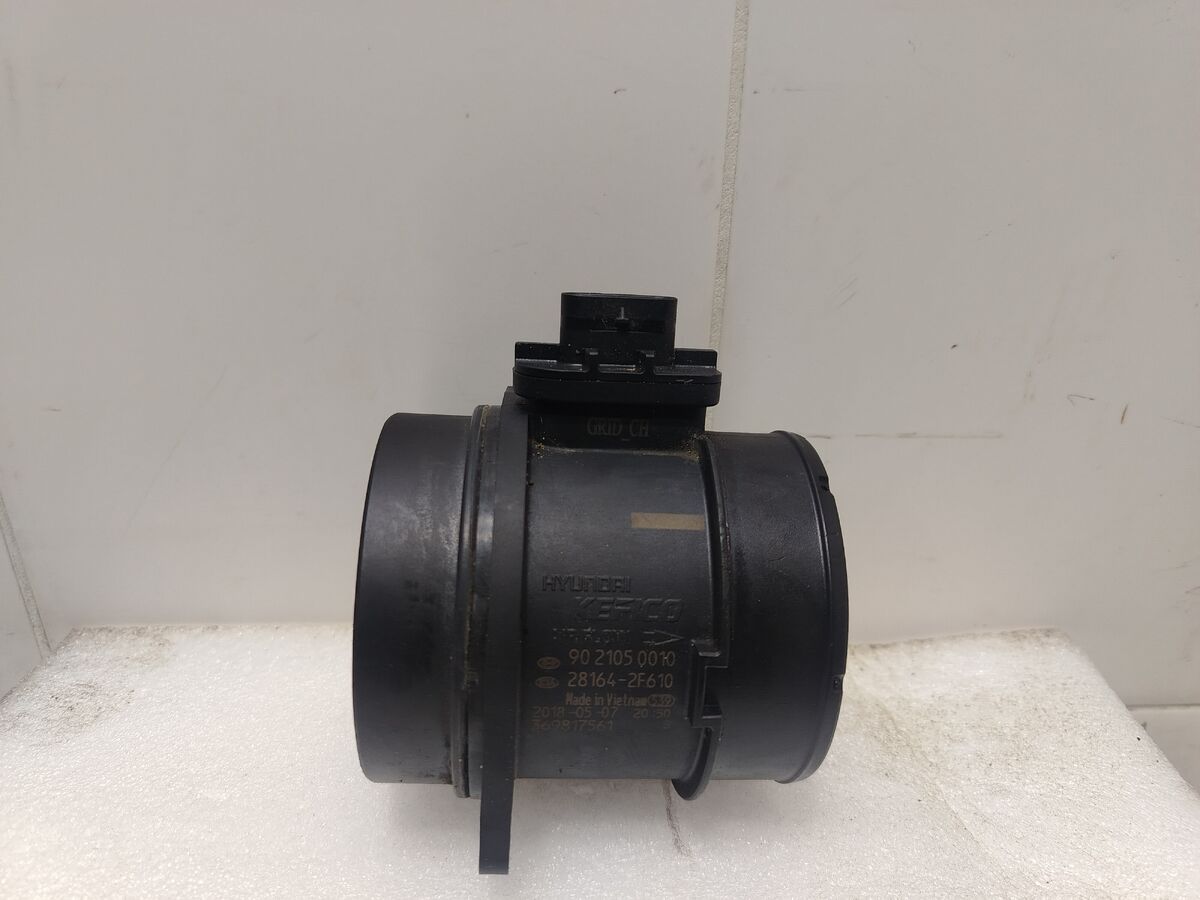 Расходомер воздуха (массметр) Kia Carnival (YP) III (2014– н.в.)