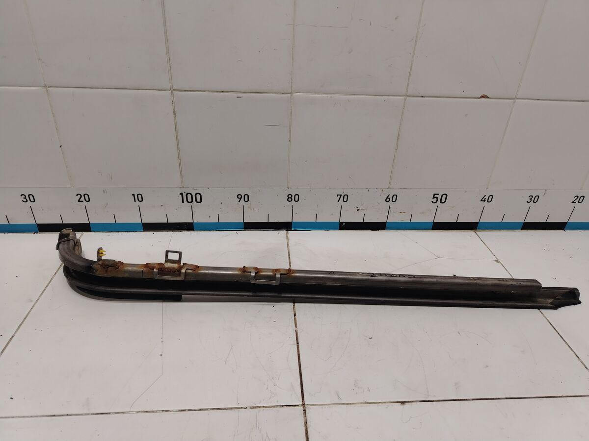 Направляющая сдвижной двери левая Kia Carnival (YP) III (2014– н.в.)