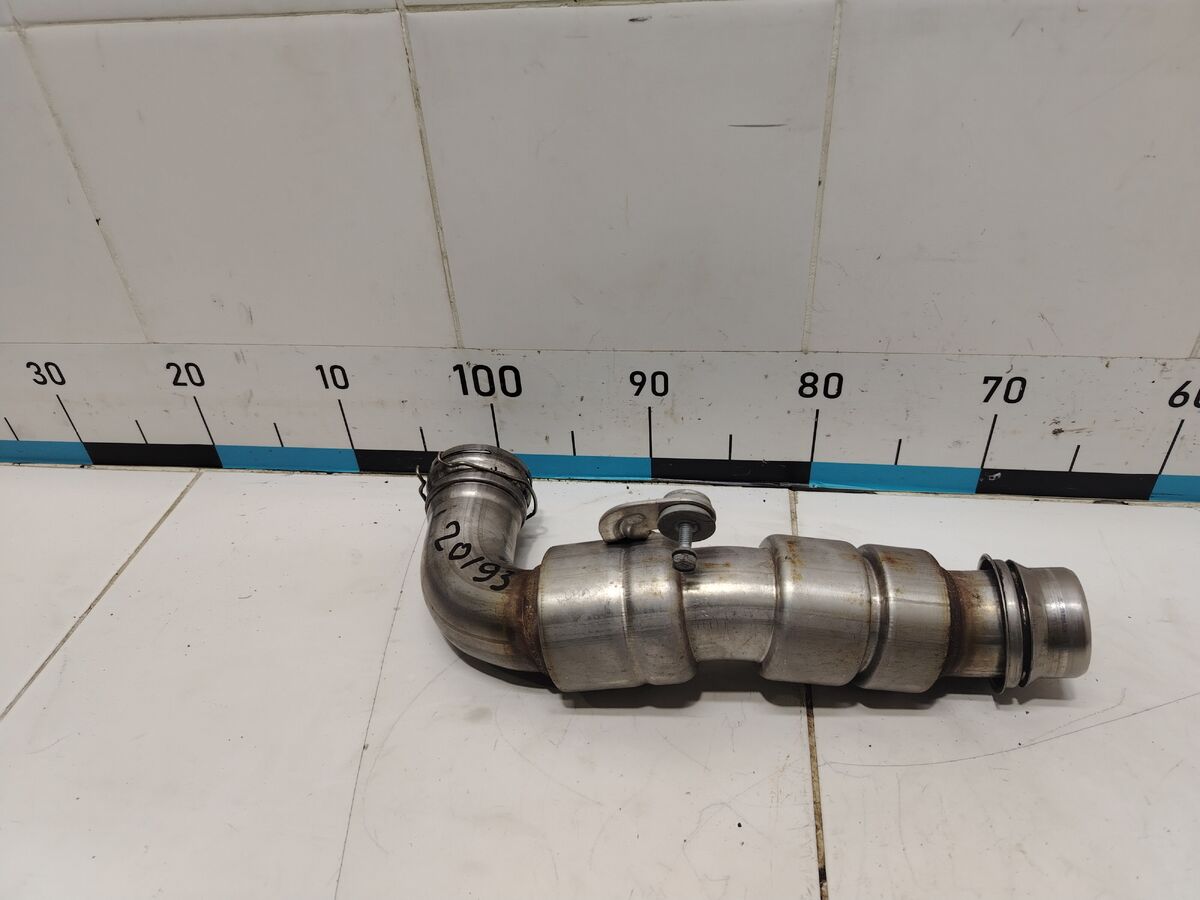 Патрубок интеркулера Kia Carnival (YP) III (2014– н.в.)