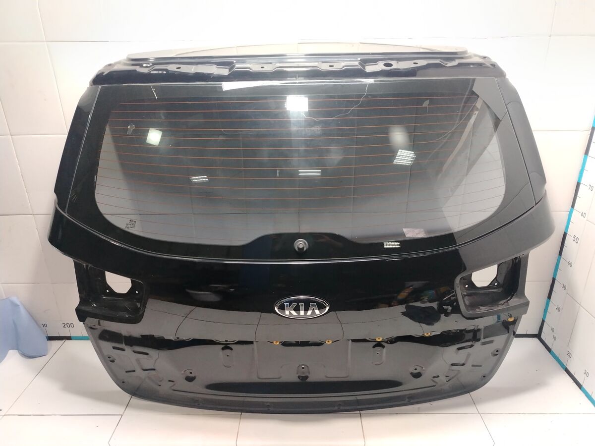 Дверь багажника Kia Carnival (YP) III (2014– н.в.)
