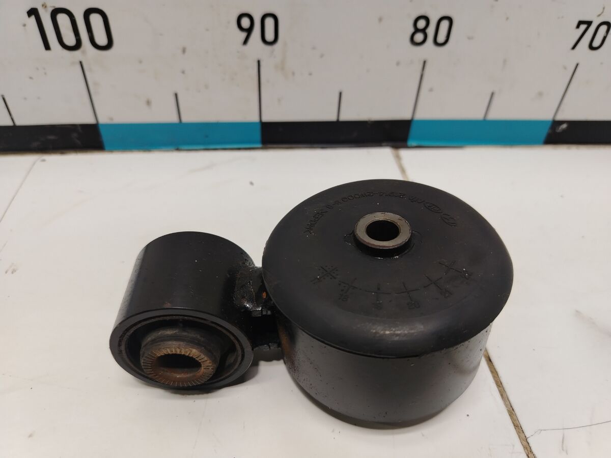 Опора двигателя передняя Kia Carnival (YP) III (2014– н.в.)