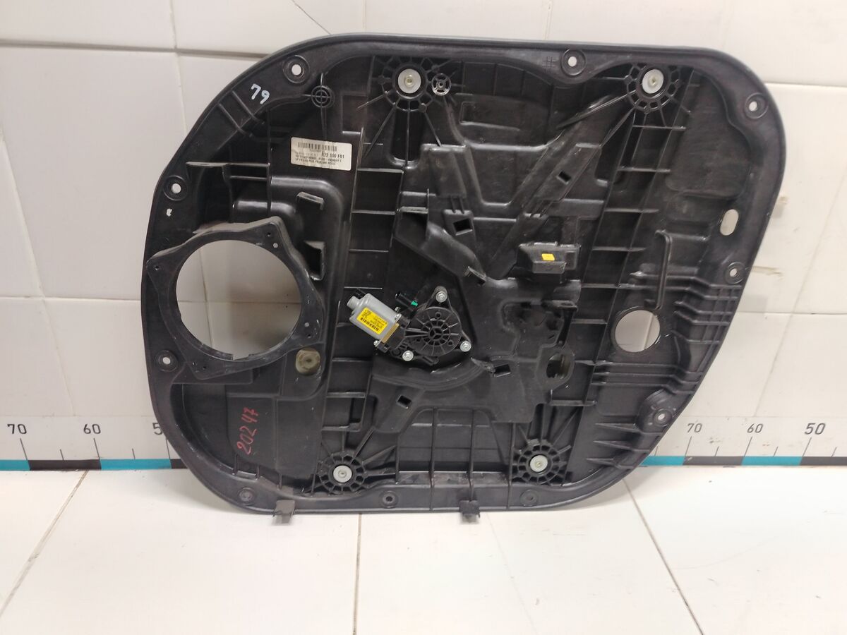 Стеклоподъемник электр. передний правый Kia Carnival (YP) III (2014– н.в.)