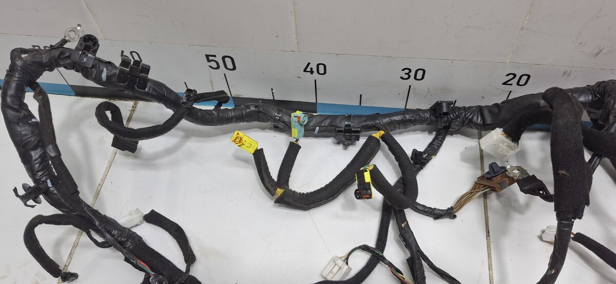 Проводка (коса) под торпедо Kia Carnival (YP) III (2014– н.в.)