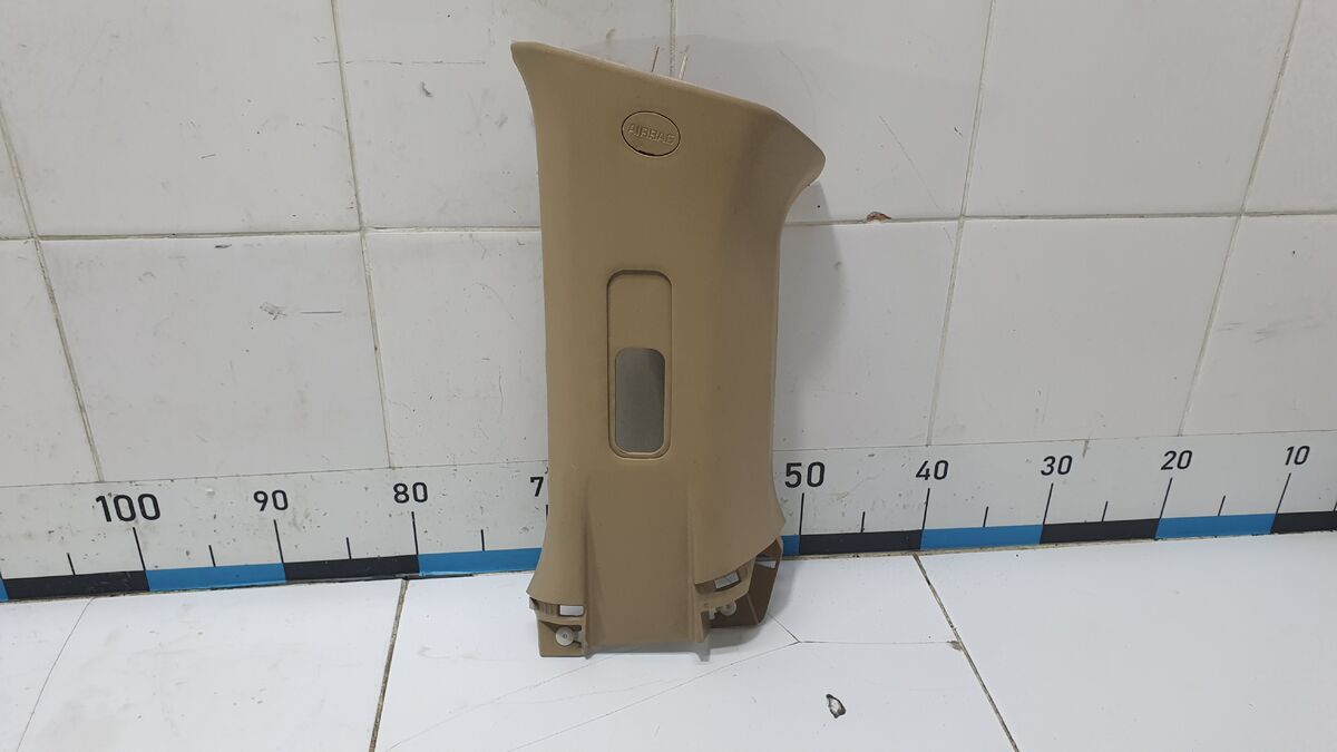 Обшивка стойки задней верхняя правая Kia Carnival (YP) III (2014– н.в.)