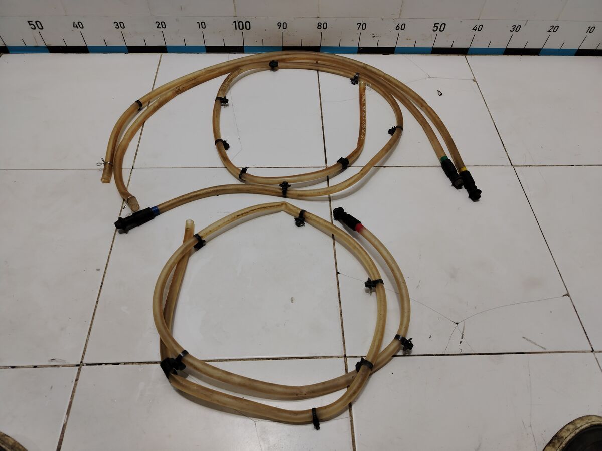 К-кт дренажных трубок заднего люка Kia Carnival (YP) III (2014– н.в.)