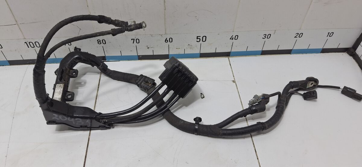 Клемма аккумулятора плюс Kia Carnival (YP) III (2014– н.в.)