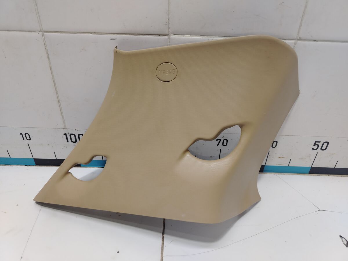 Обшивка стойки задней верхняя левая Kia Carnival (YP) III (2014– н.в.)