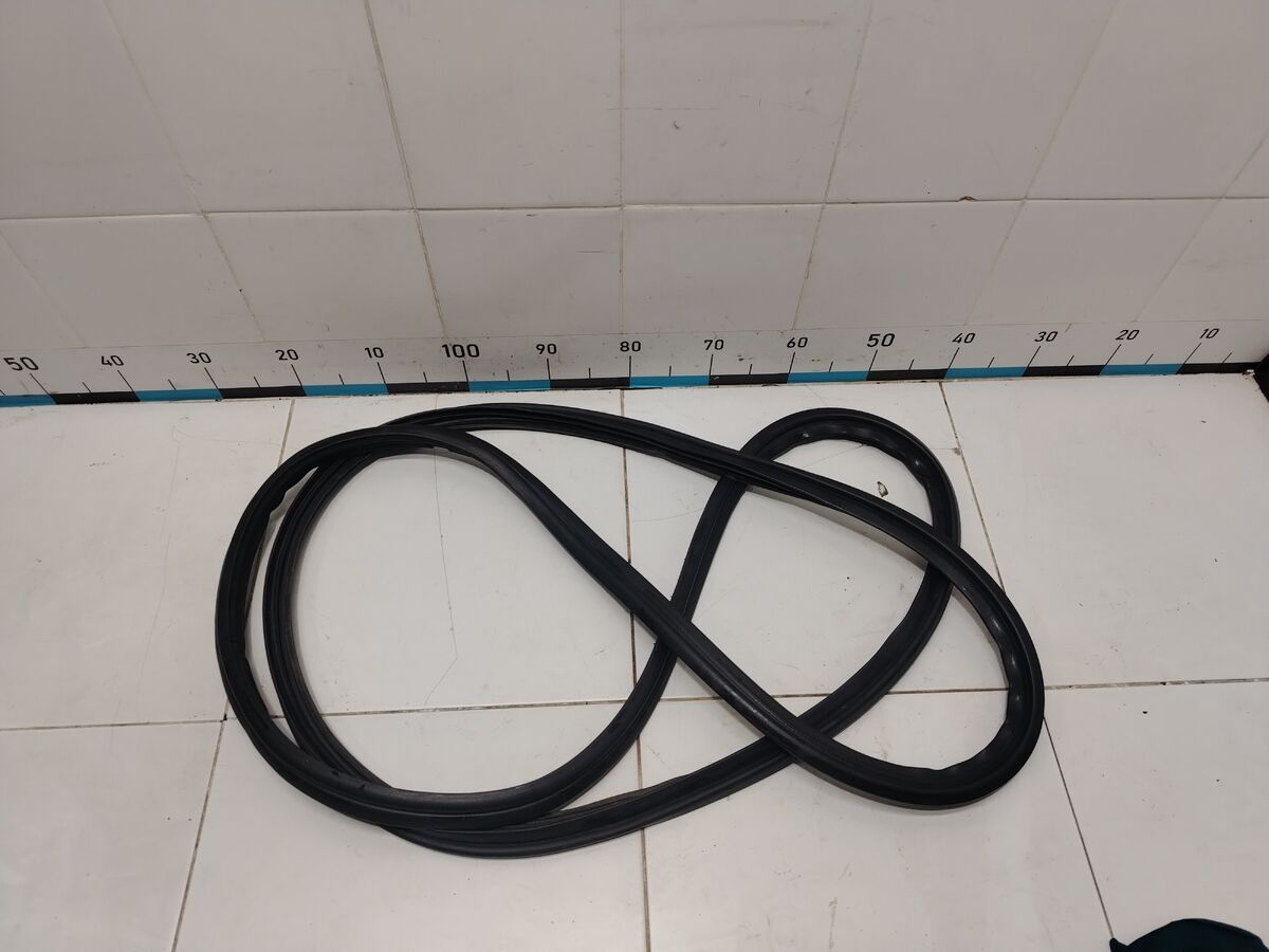 Уплотнитель багажника Kia Carnival (YP) III (2014– н.в.)