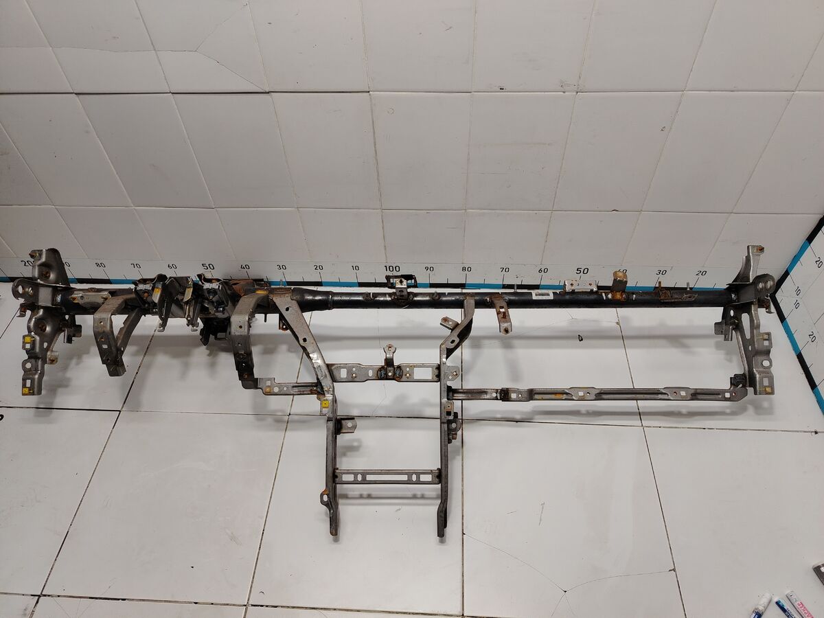 Усилитель торпедо Kia Carnival (YP) III (2014– н.в.)