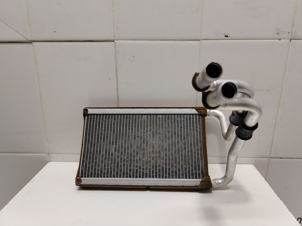 Радиатор отопителя Kia Carnival (YP) III (2014– н.в.)