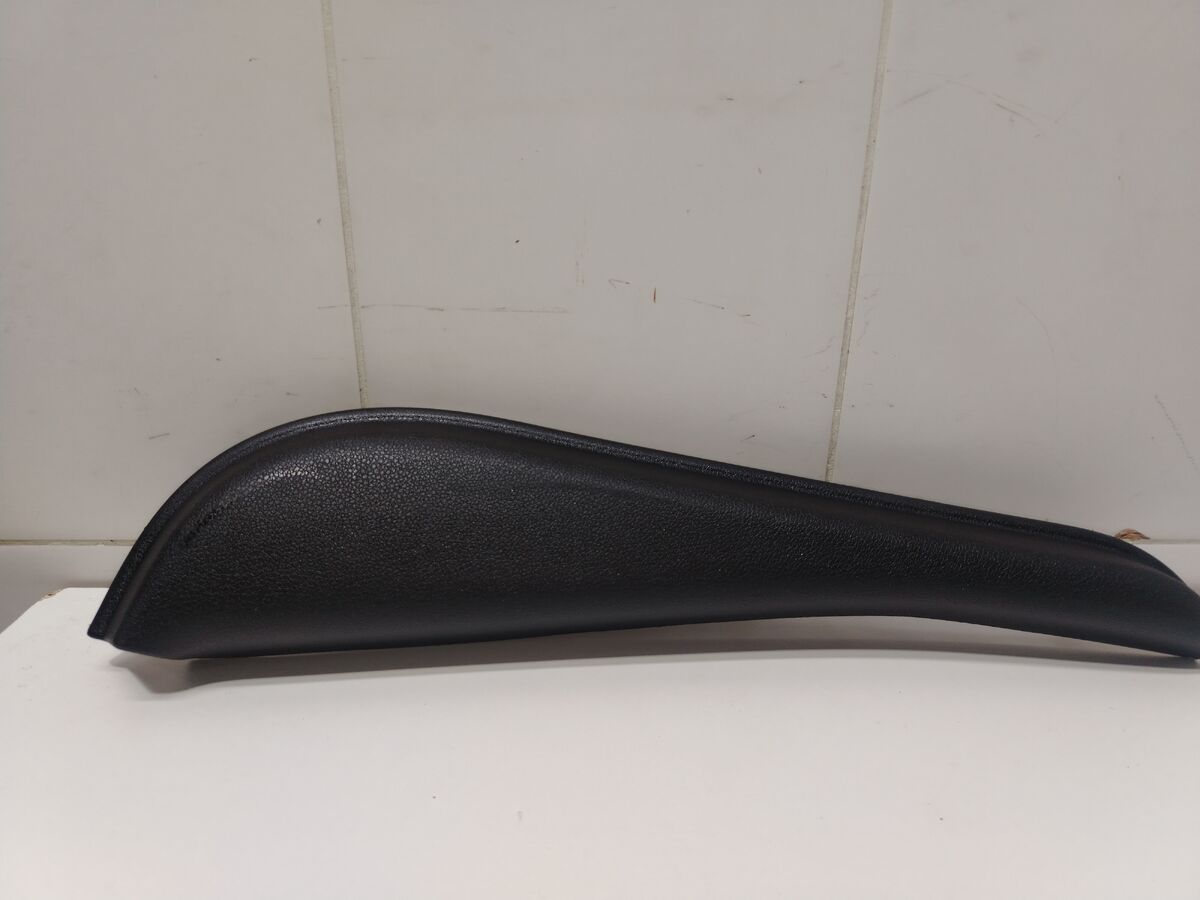 Накладка двери задней левой Kia Carnival (YP) III (2014– н.в.)