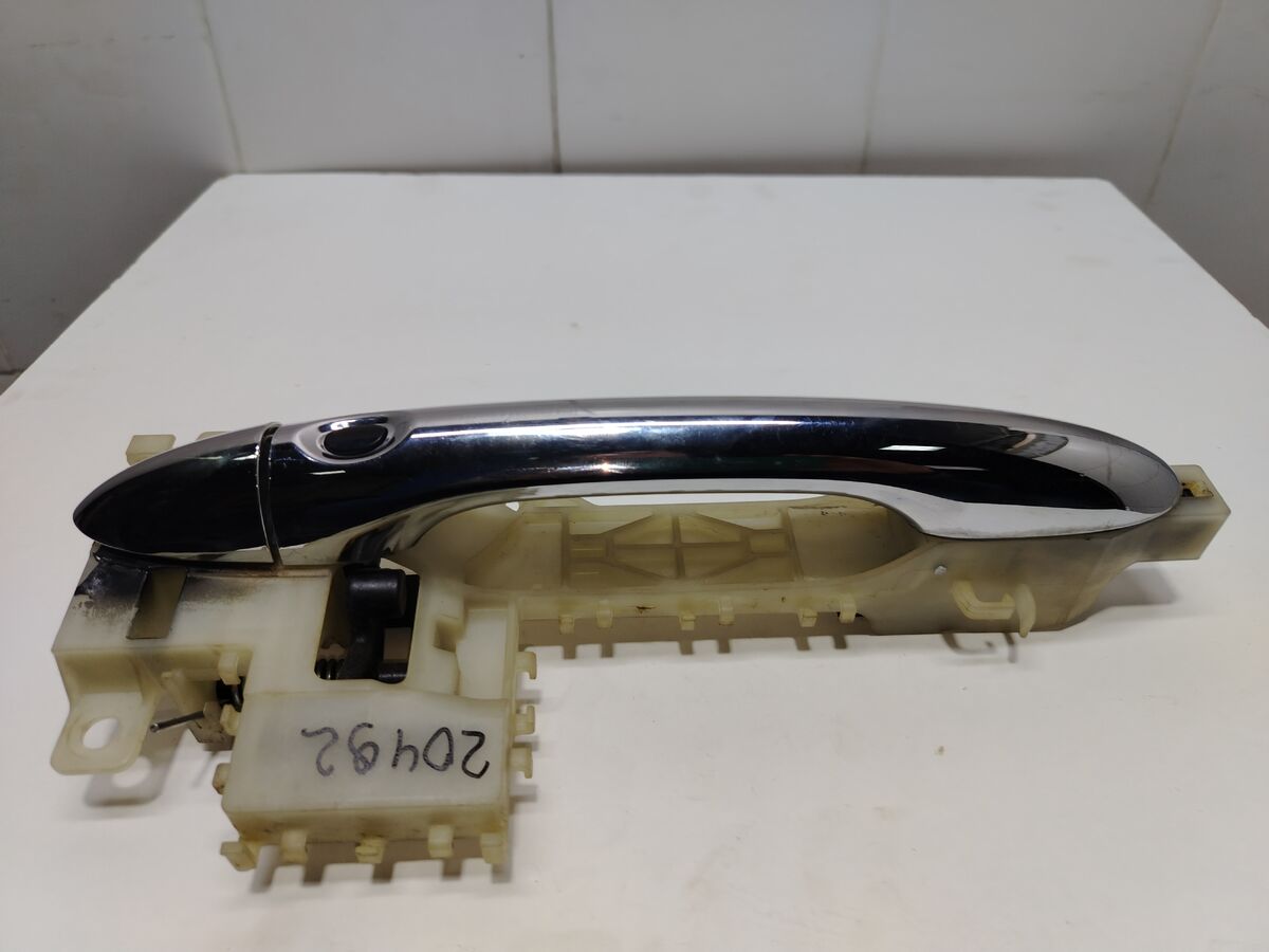 Ручка двери задней наружная левая Kia Carnival (YP) III (2014– н.в.)