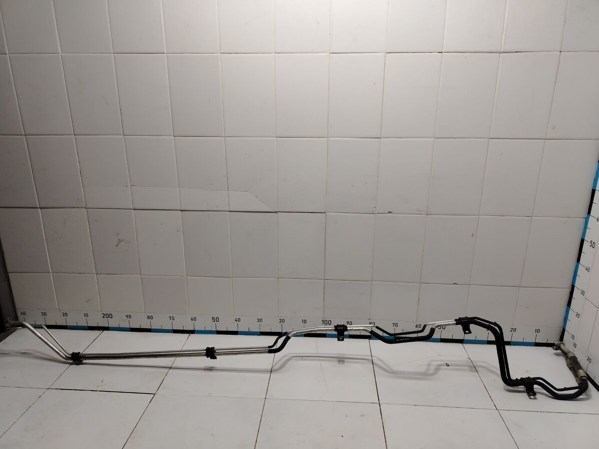 Трубка кондиционера задняя Kia Carnival (YP) III (2014– н.в.)