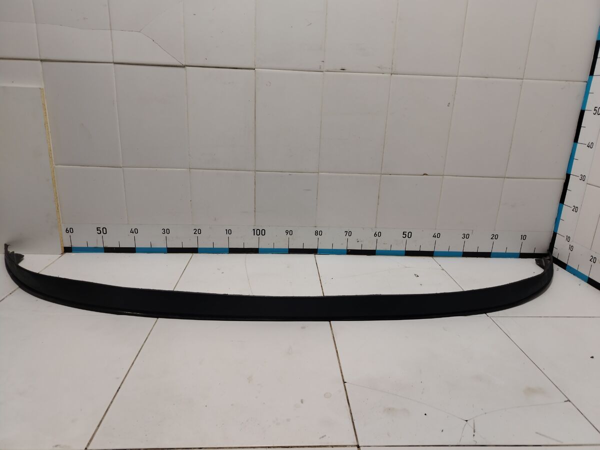 Спойлер переднего бампера Kia Carnival (YP) III (2014– н.в.)