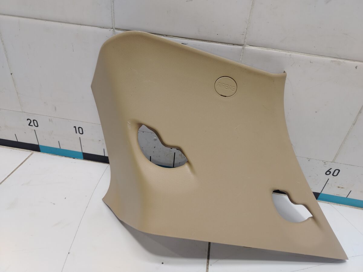 Обшивка стойки задней верхняя правая Kia Carnival (YP) III (2014– н.в.)