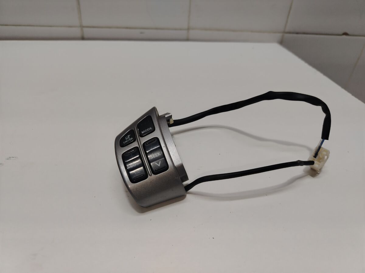 Кнопки на руль Suzuki SX4 (SX4 Classic) I (2006–2014)