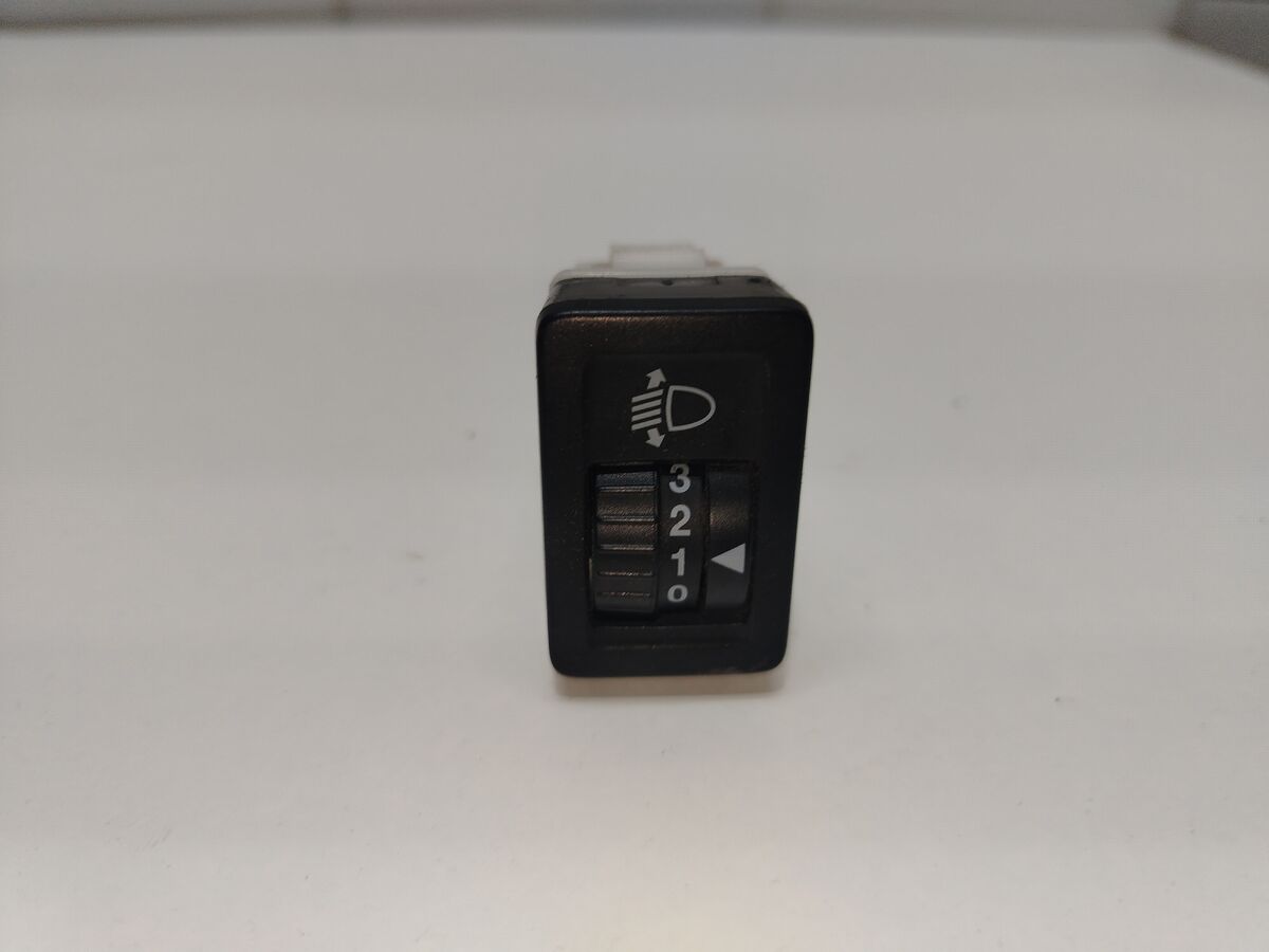 Кнопка корректора фар Suzuki SX4 (SX4 Classic) I (2006–2014)