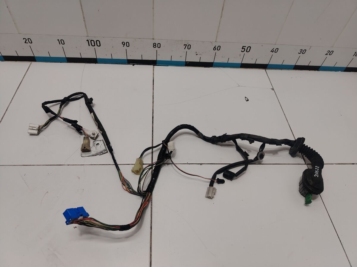 Проводка (коса) двери передней левой Suzuki SX4 (SX4 Classic) I (2006–2014)