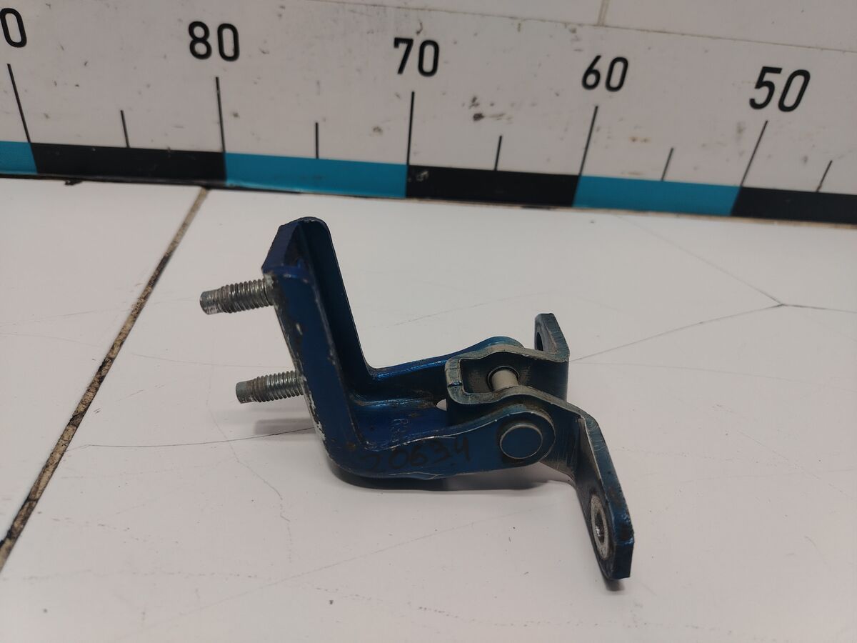 Петля двери задней левой нижняя Suzuki SX4 (SX4 Classic) I (2006–2014)