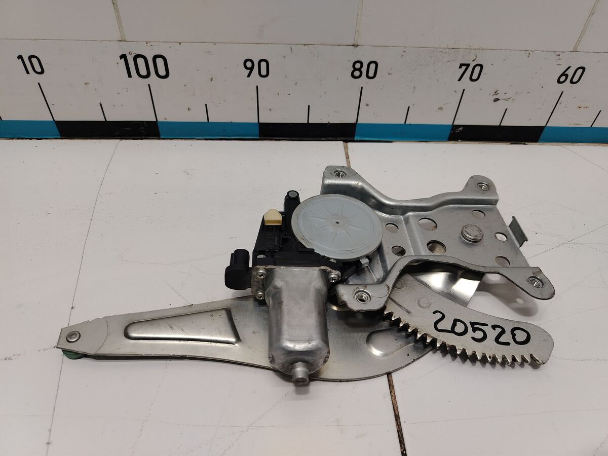 Стеклоподъемник электр. задний левый Suzuki SX4 (SX4 Classic) I (2006–2014)