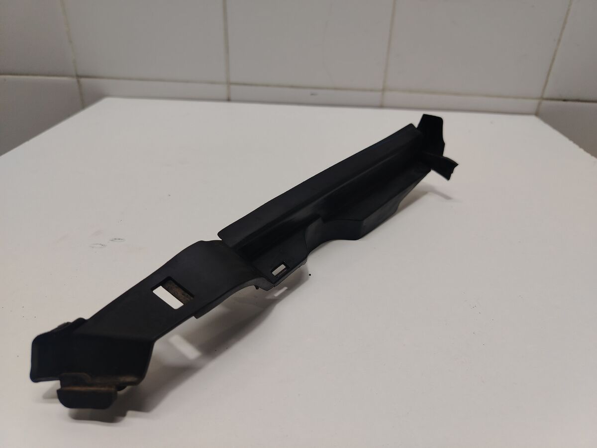 Накладка жабо левая Suzuki SX4 (SX4 Classic) I (2006–2014)