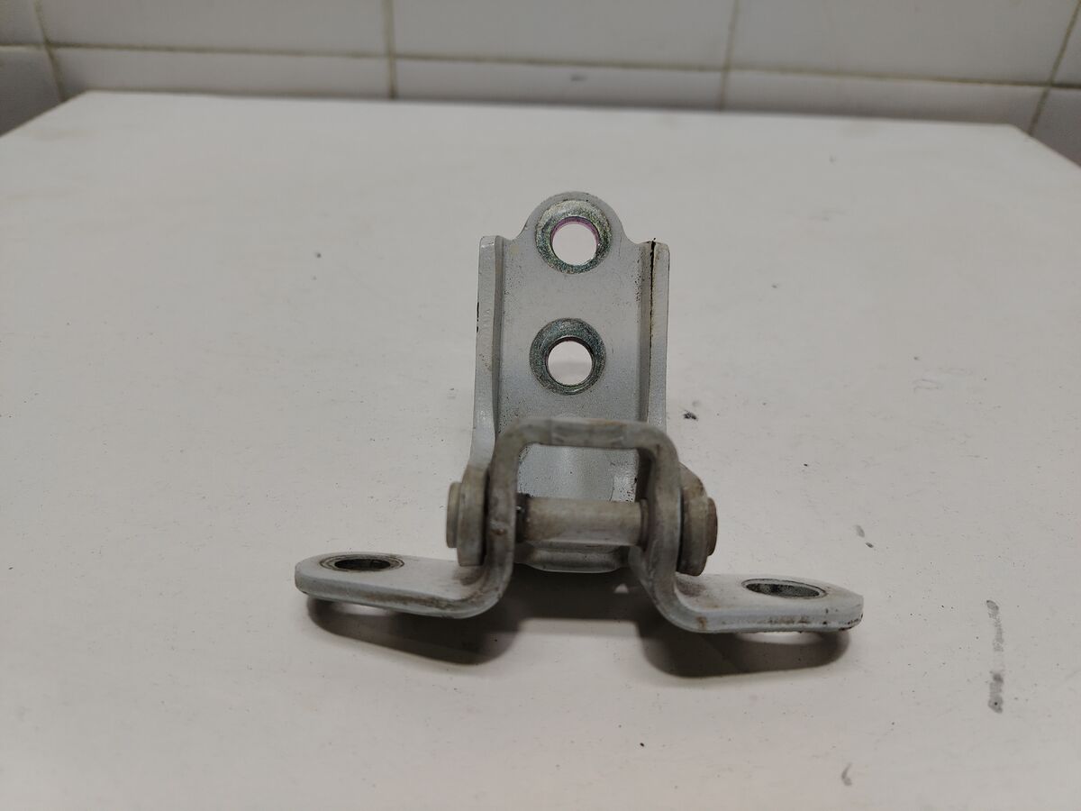 Петля двери передней Kia Optima (JF) IV рестайлинг (2018– н.в.)