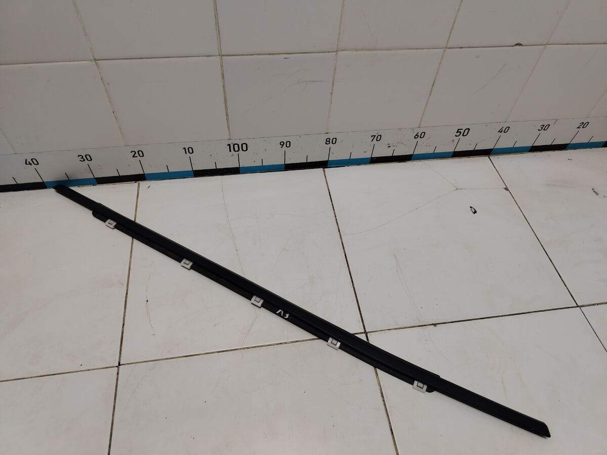 Накладка стекла заднего левого Kia Optima (JF) IV рестайлинг (2018– н.в.)