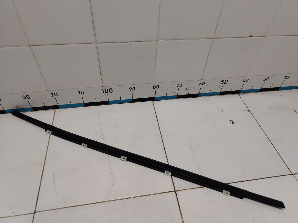 Накладка стекла заднего правого Kia Optima (JF) IV рестайлинг (2018– н.в.)