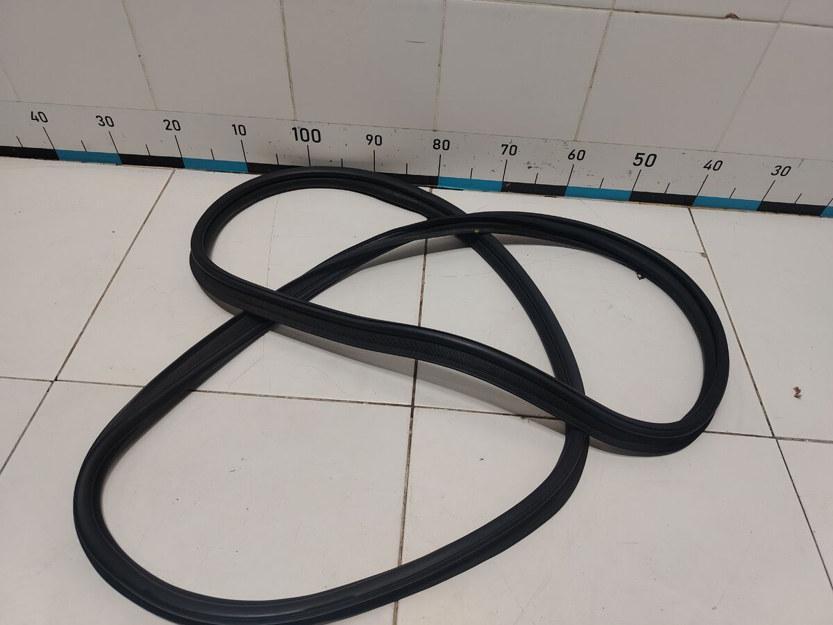 Уплотнитель крышки багажника Kia Optima (JF) IV рестайлинг (2018– н.в.)