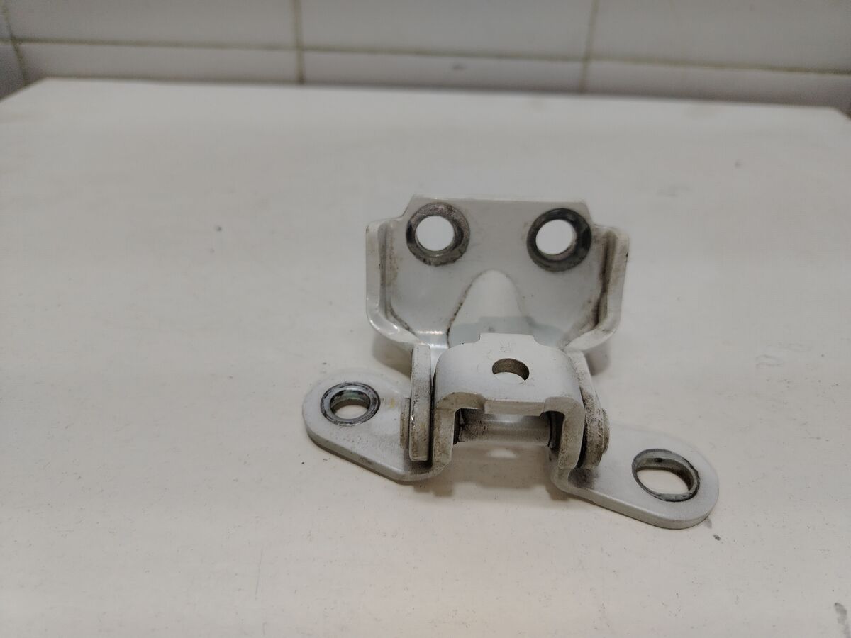 Петля двери задней правой верхняя Kia Optima (JF) IV рестайлинг (2018– н.в.)