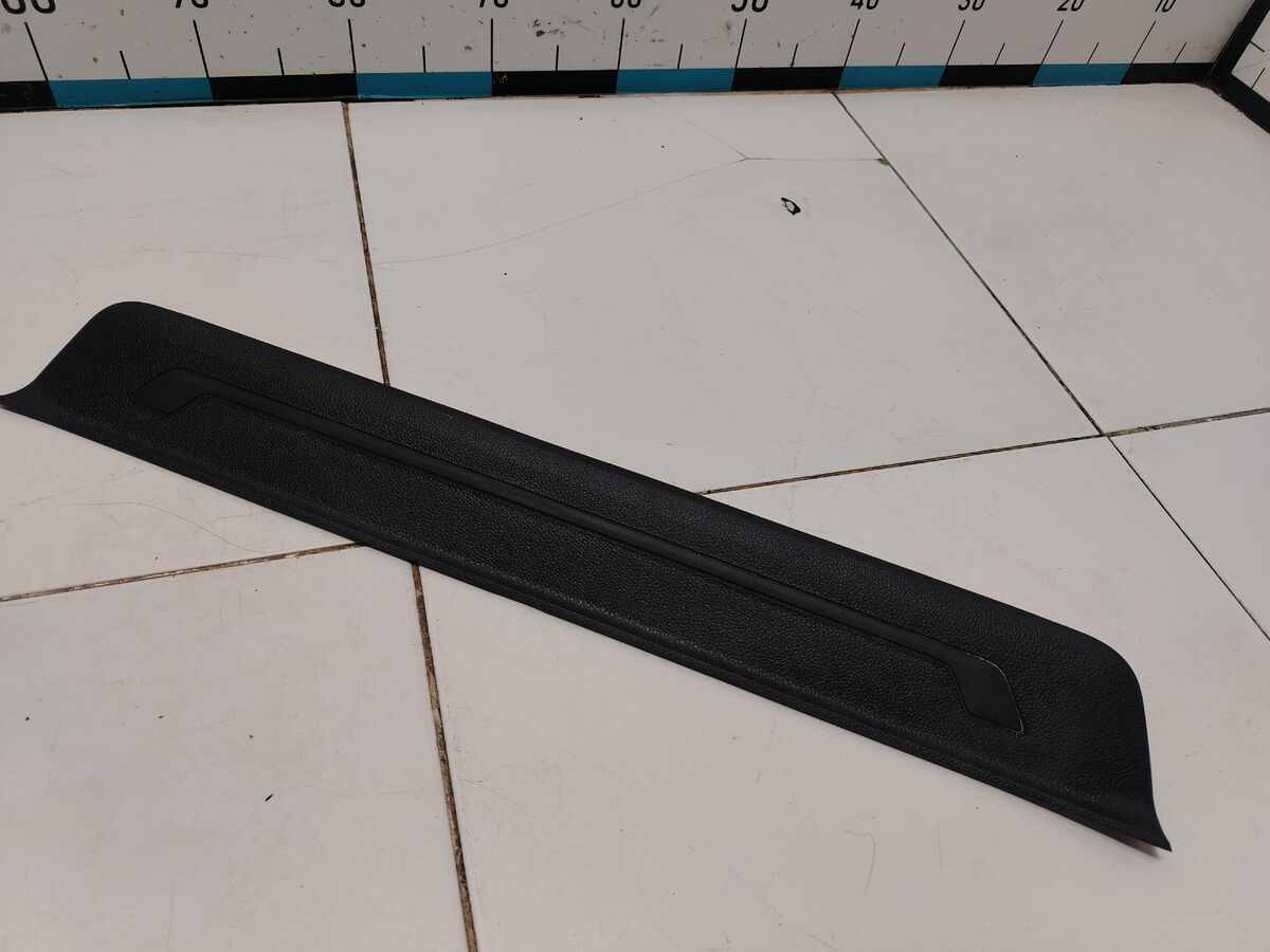 Накладка порога декоративная передняя правая Kia Optima (JF) IV рестайлинг (2018– н.в.)