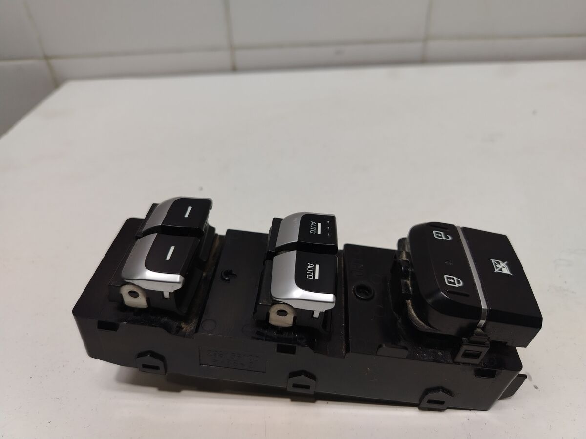 Блок управления стеклоподъемниками Kia Optima (JF) IV рестайлинг (2018– н.в.)