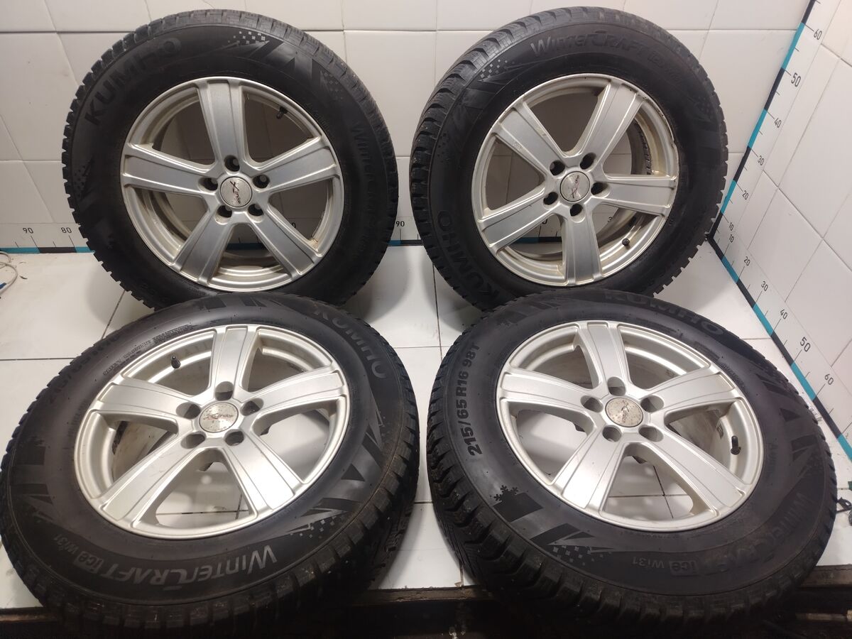 Колёса 215/65/R16 зима шипы на дисках Xtrike x-108
