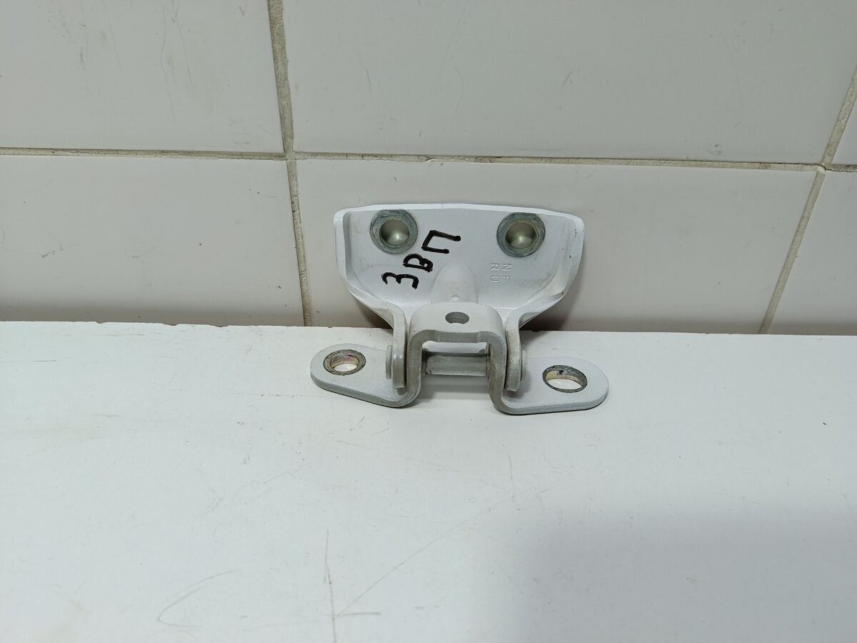 Петля двери задней правой верхняя Hyundai Sonata (DN8) VIII (2019– н.в.)