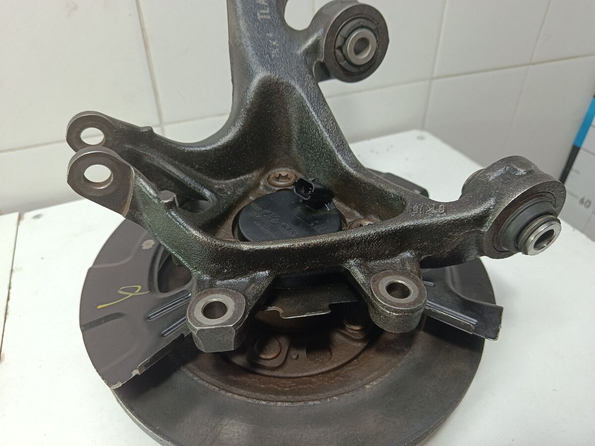 Кулак поворотный задний левый Hyundai Sonata (DN8) VIII (2019– н.в.)