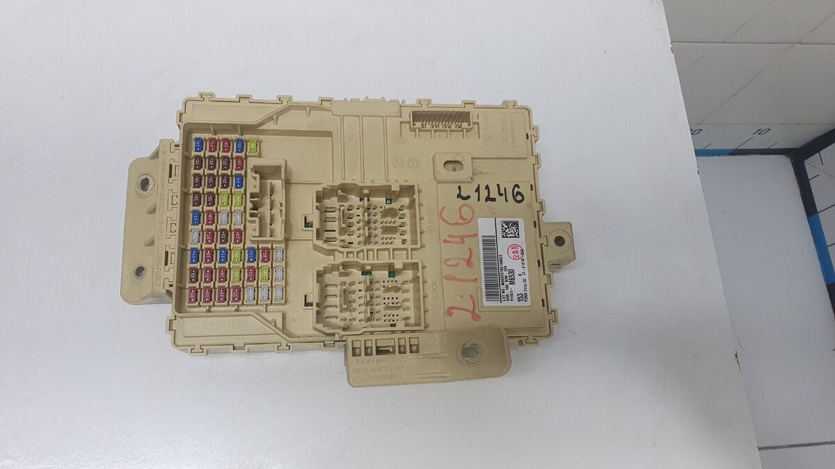 Блок предохранителей салонный Kia Cerato IV (2018– н.в.)