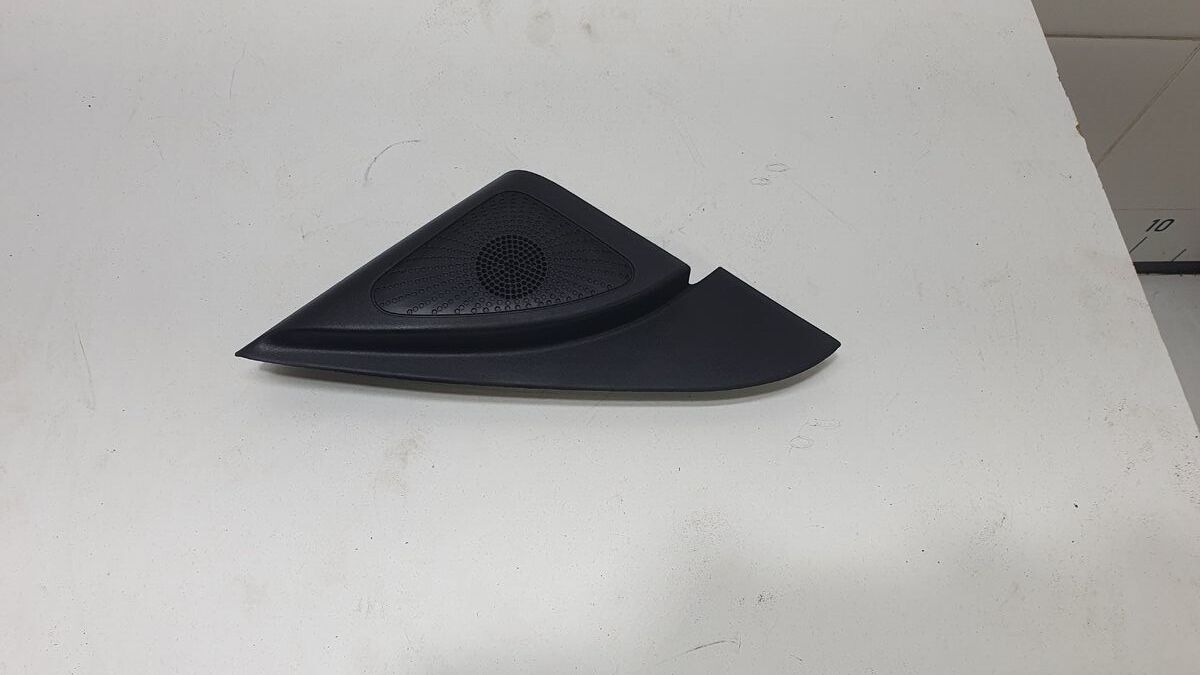 Крышка зеркала внутренняя правая Kia Cerato IV (2018– н.в.)