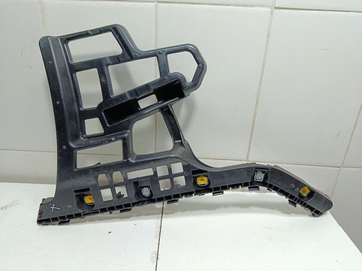 Кронштейн заднего бампера правый Hyundai Sonata (DN8) VIII (2019– н.в.)