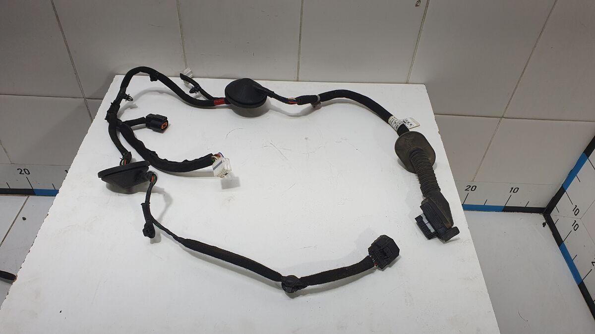 Проводка (коса) двери задней правой Kia Cerato IV (2018– н.в.)