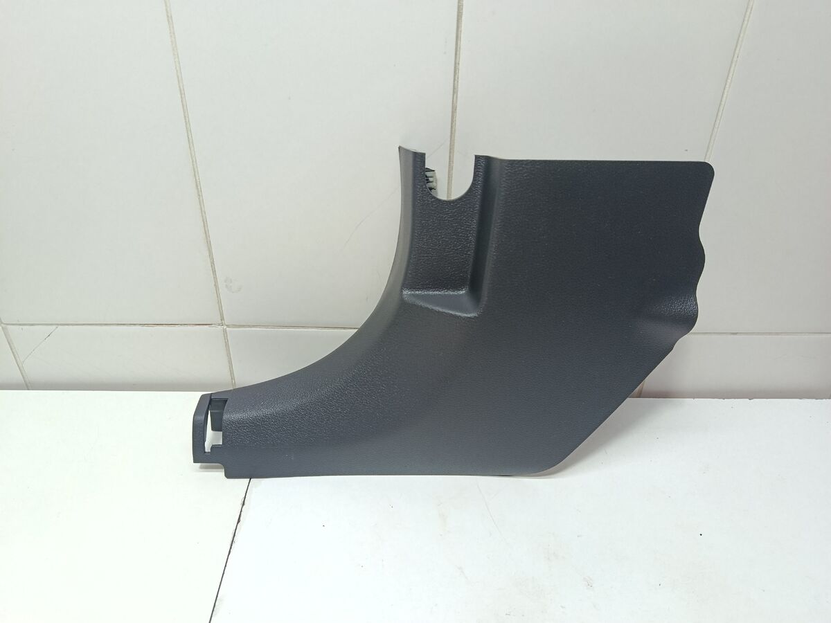 Обшивка стойки передней нижняя левая Hyundai Sonata (DN8) VIII (2019– н.в.)