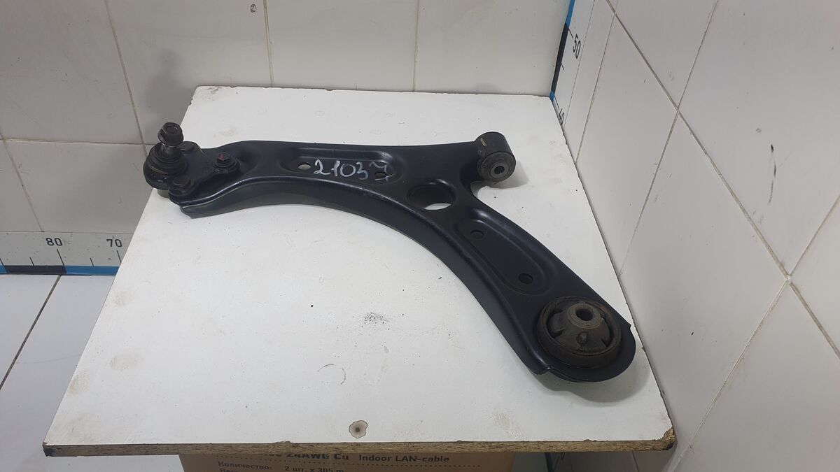 Рычаг передний левый Kia Cerato IV (2018– н.в.)