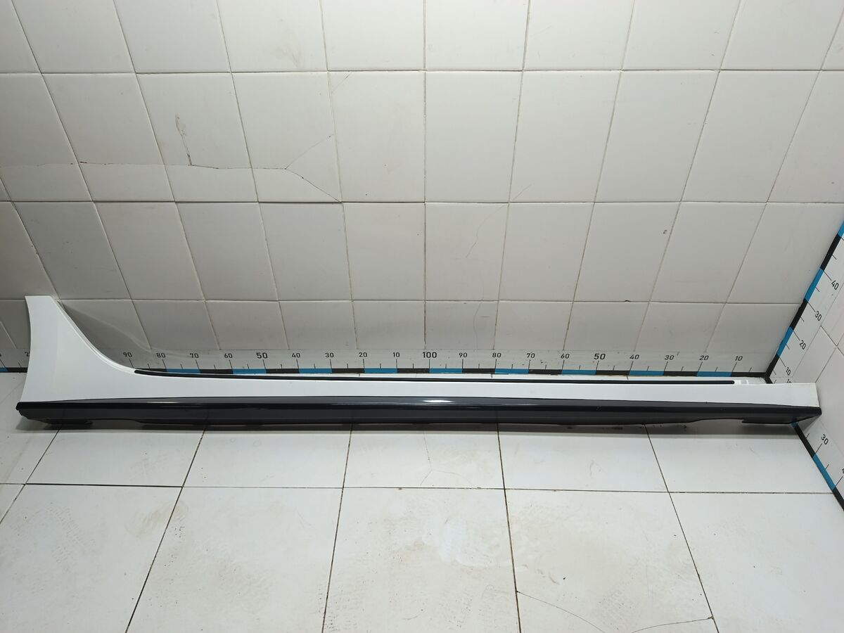 Накладка на порог (наружная) правая Hyundai Sonata (DN8) VIII (2019– н.в.)