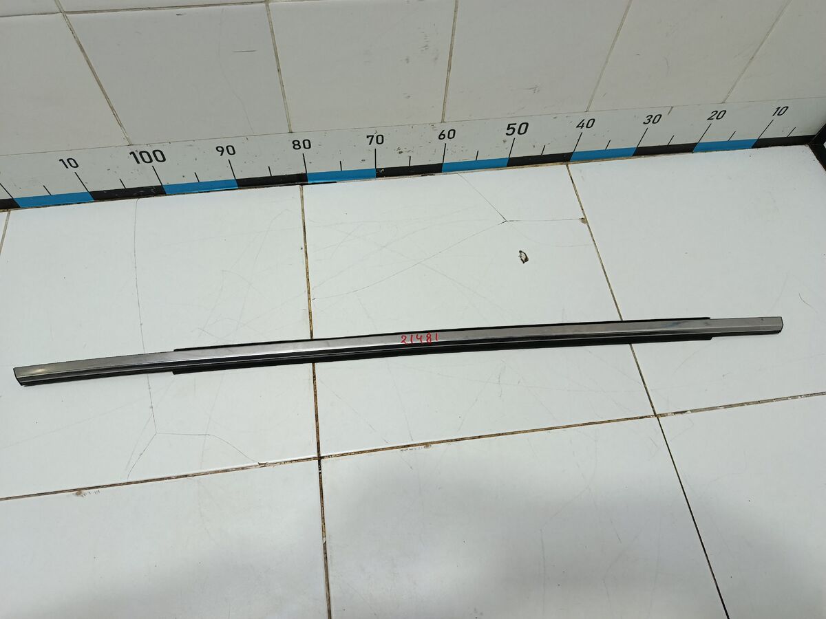 Накладка стекла заднего левого Hyundai Sonata (DN8) VIII (2019– н.в.)